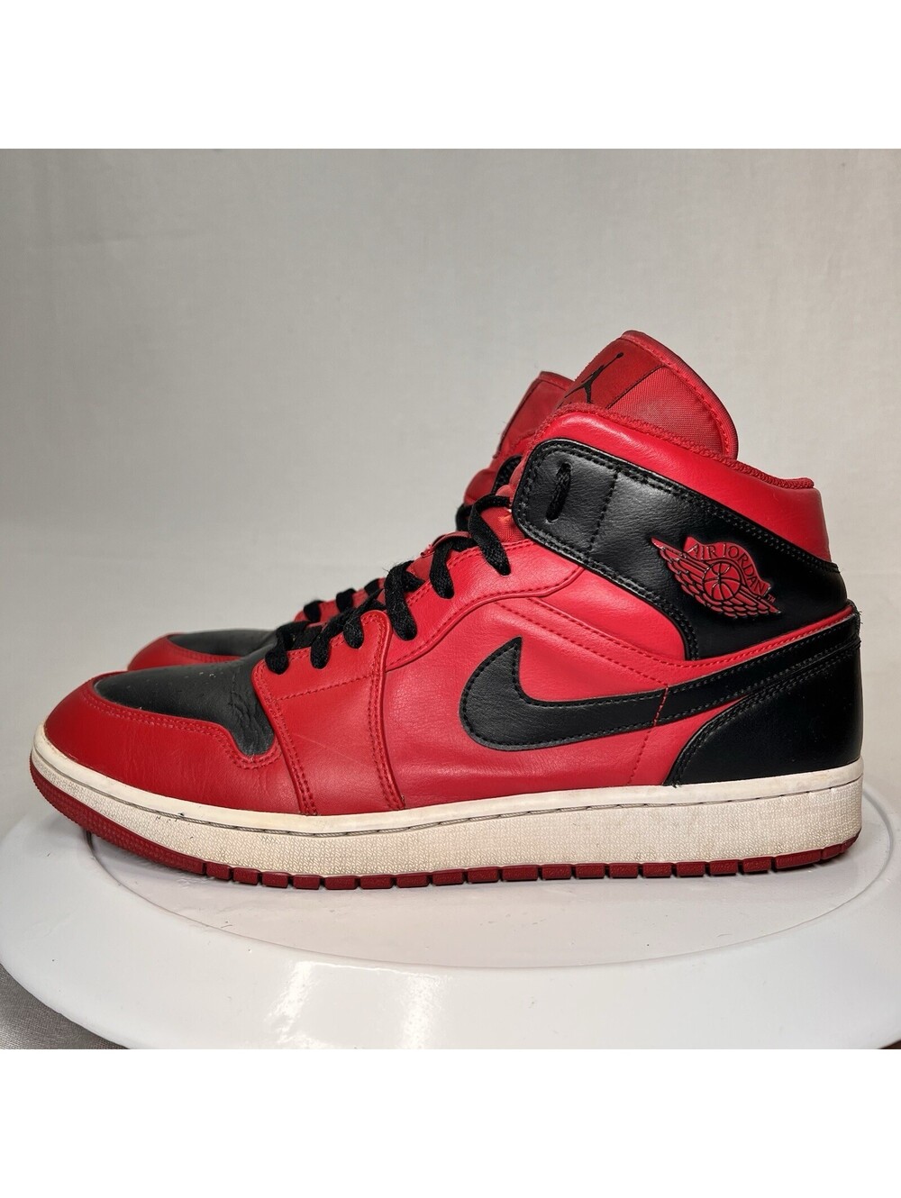 Jordan Air Jordan 1 Mid “Reverse Bred”  Gym Red/Black/White 554724-660 Size 13